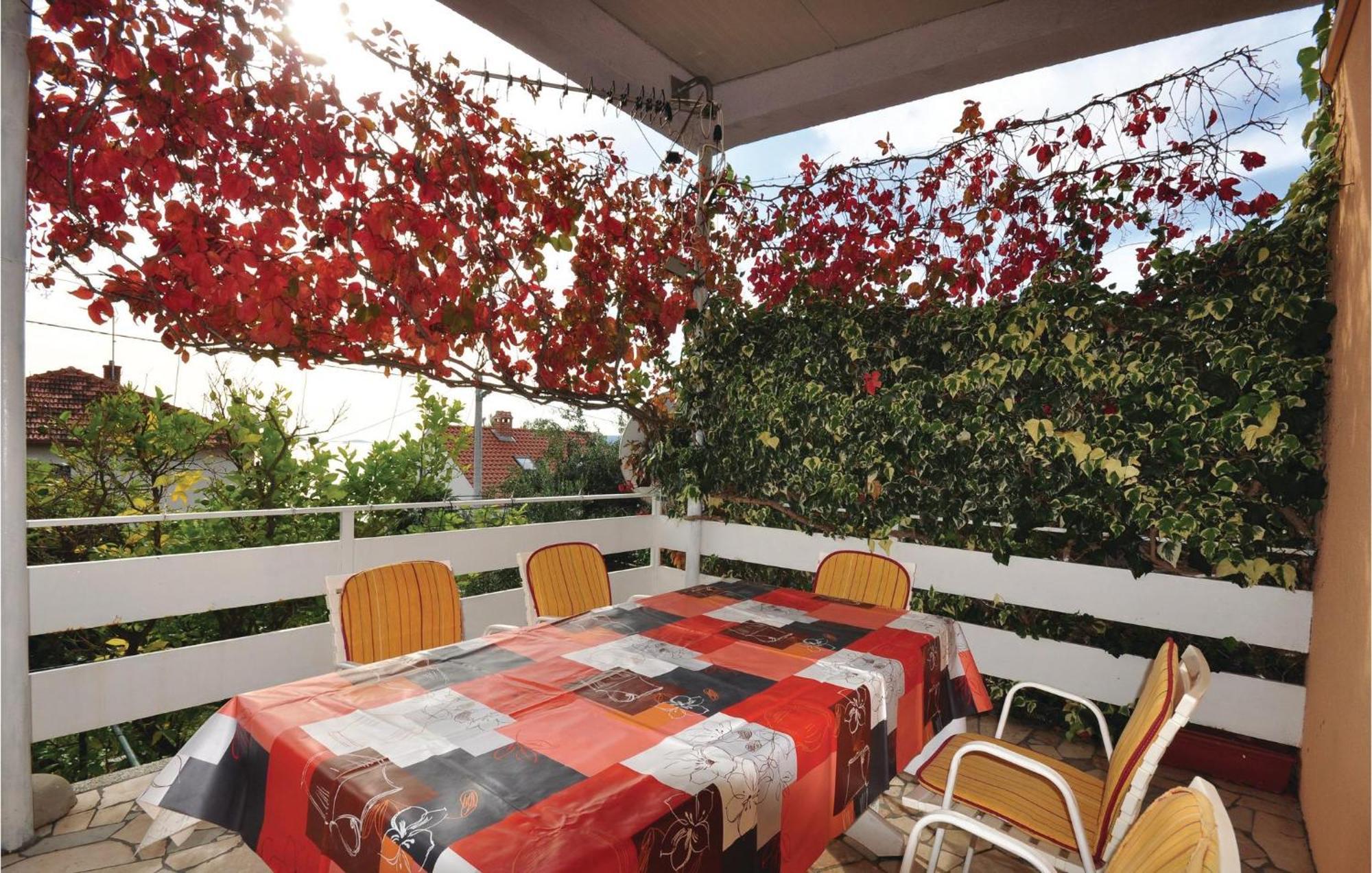 Awesome Home In Seget Vranjica With Wifi Екстериор снимка